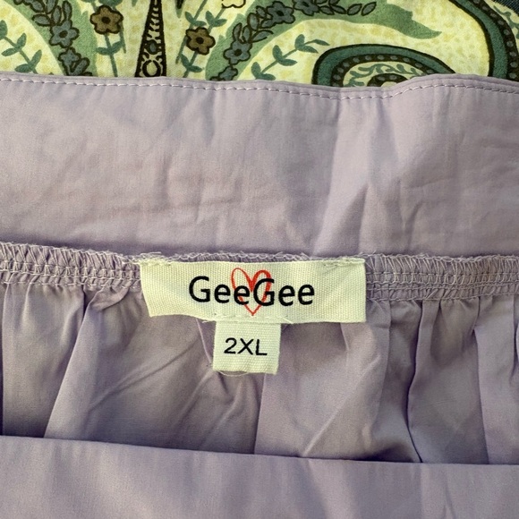 Lavender Top with Ruffled Sleeves - Picture 3 of 3